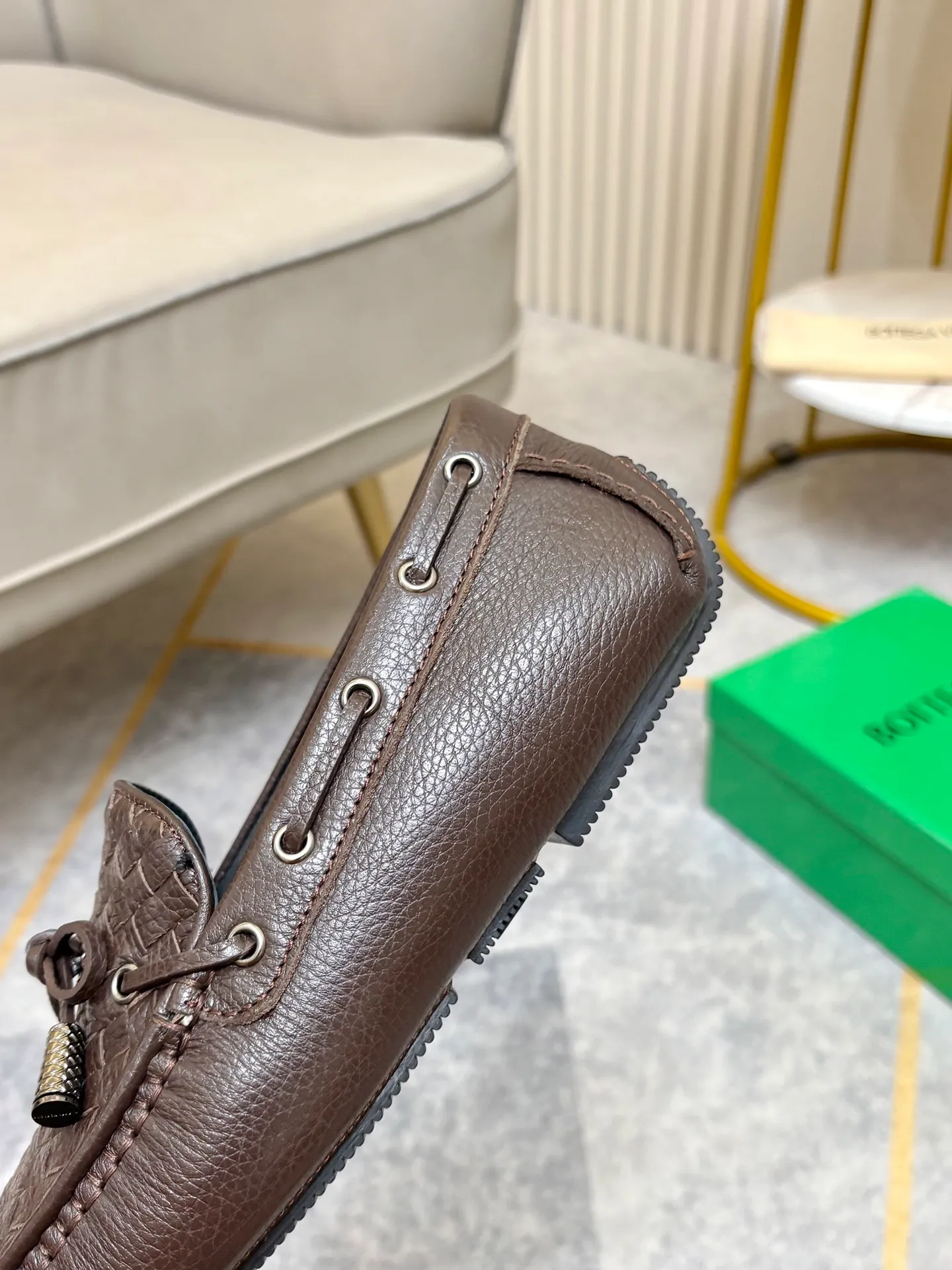 P420💰 (Niu Li + Niu Pad) [BV] The latest hot style‼ ️Casual men's shoes, uppers imported first-layer cowhide ➕Full imported cowhide lining✔️Exquisite workmanship, excellent foot feel, special rubber soles✔️, cool and fashionable, the latest fashion, fashionable outsole, hurry up.  Code number: 38-44 (can be customized to 37.45, non-refundable)